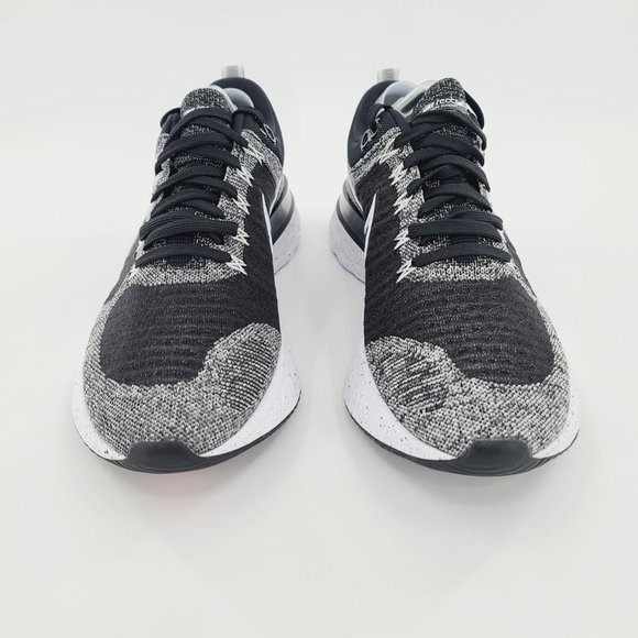 Nike React Infinity Run Flyknit 2 Oreo - Picture 4 of 13